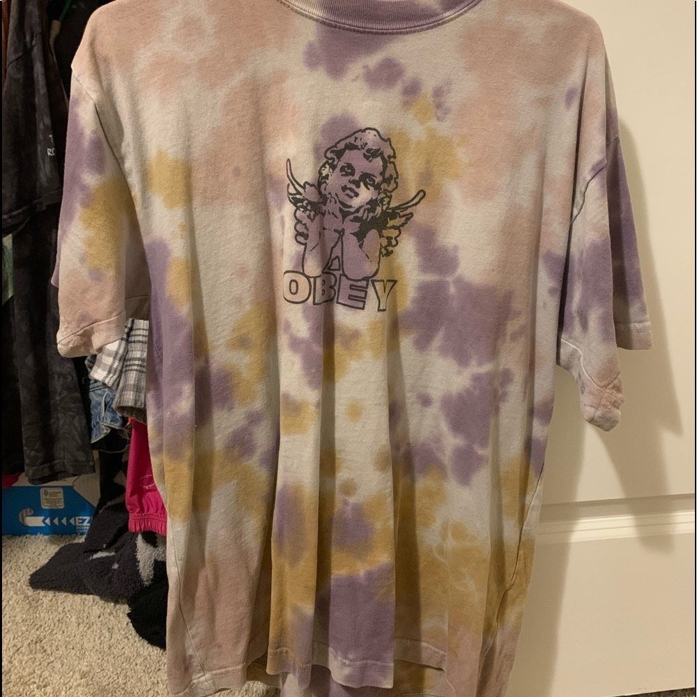obey shirt, size small fits like a medium